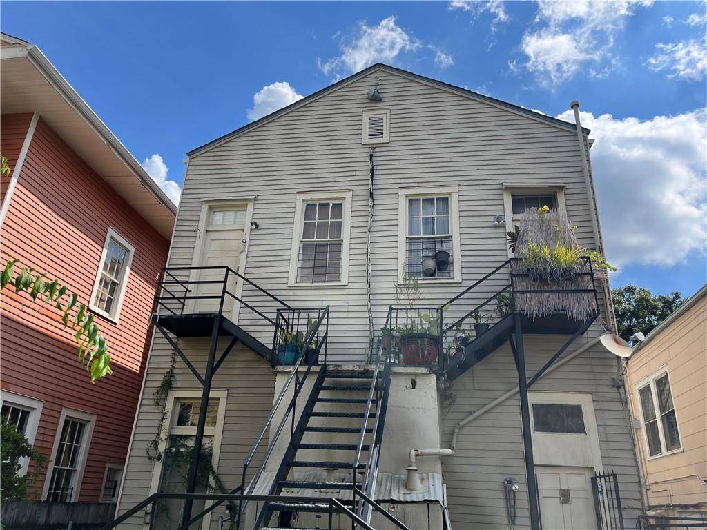 New Orleans, LA 70130,1438 SAINT MARY ST #1/2