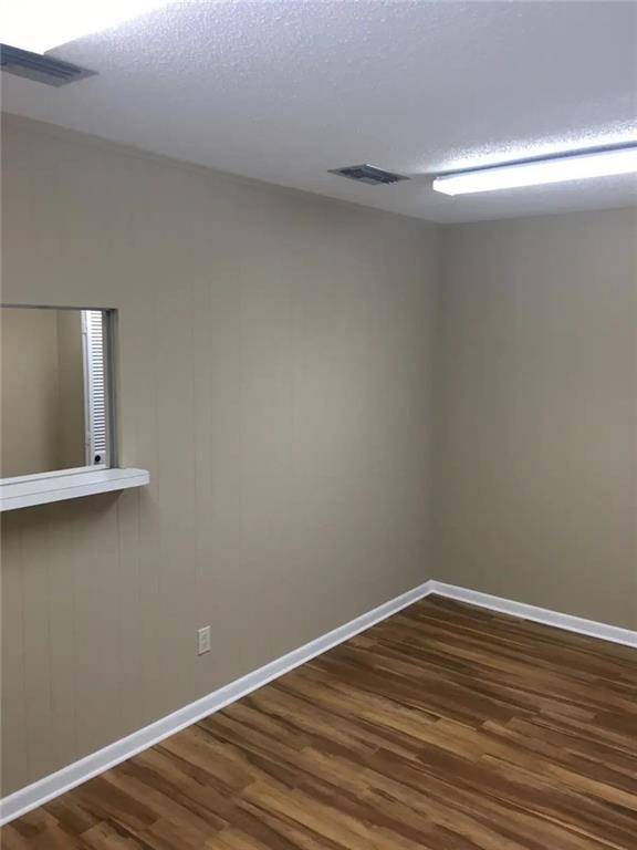 Mandeville, LA 70448,2900 E CAUSEWAY APPROACH BLVD