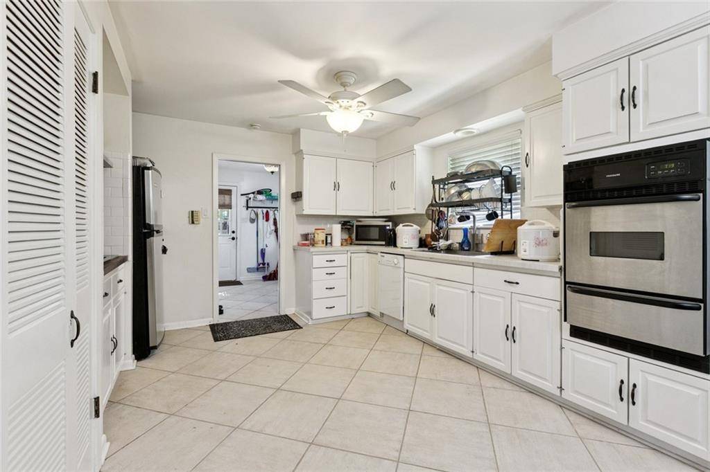 Metairie, LA 70005,1129 PAPWORTH AVE