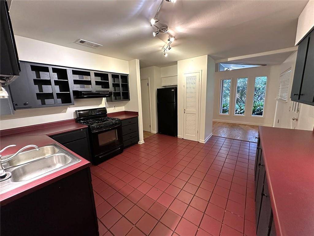 Slidell, LA 70458,1037 MICHIGAN AVE