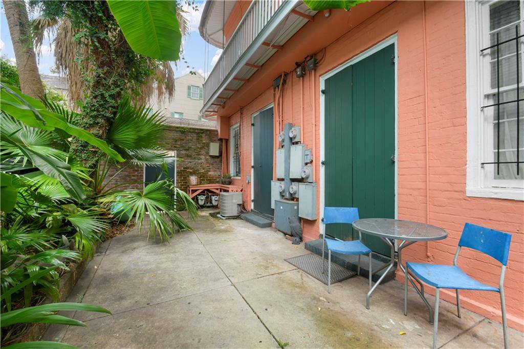 New Orleans, LA 70116,1031 BARRACKS ST #4