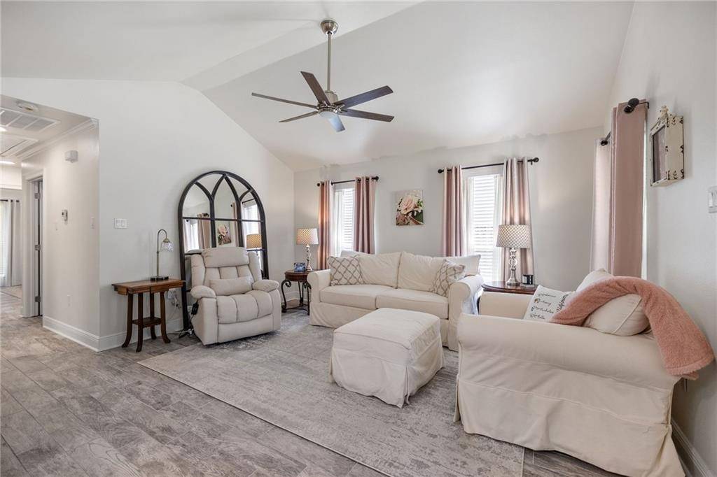 Covington, LA 70433,267 SWALLOW ST