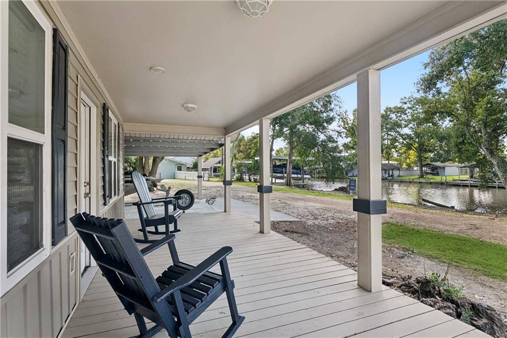 Maurepas, LA 70449,22259 CHINQUAPIN AVE