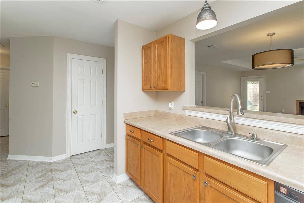 Ponchatoula, LA 70454,124 SOUTHGATE DR