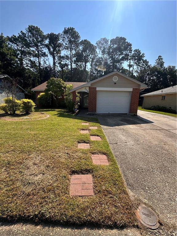 Slidell, LA 70461,304 ALMOND CREEK RD