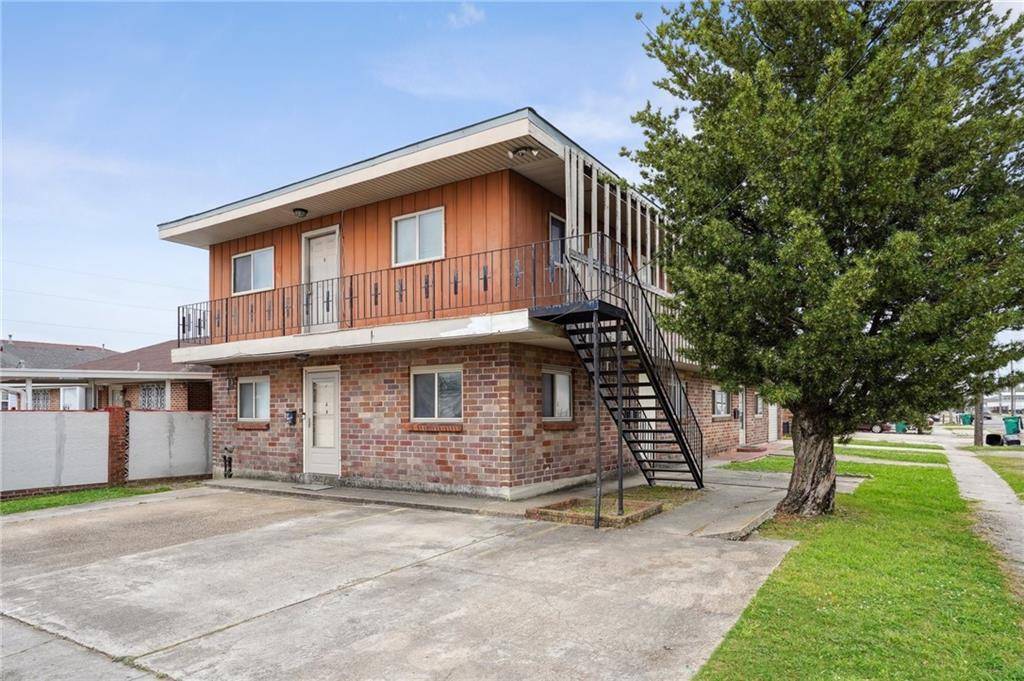 Jefferson, LA 70121,825 DAKIN ST #C