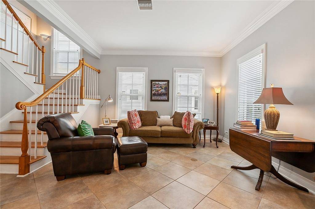 Metairie, LA 70005,25 OAKLAWN DR