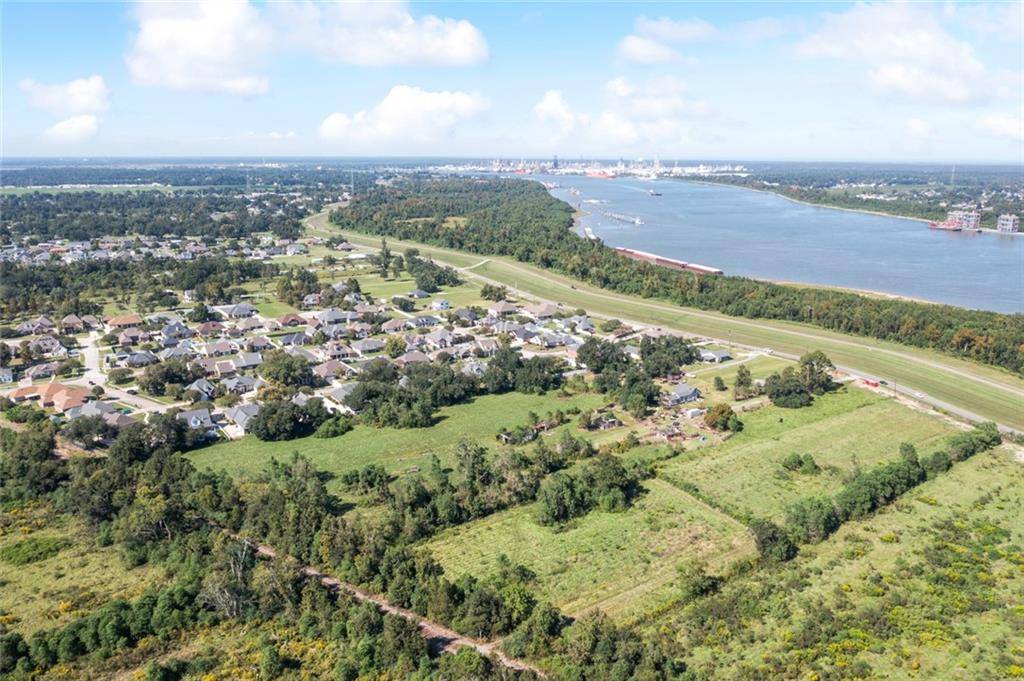 Hahnville, LA 70057,14341 RIVER RD