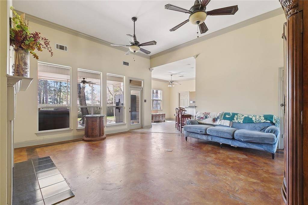 Madisonville, LA 70447,2075 WHITE MYRTLE ST