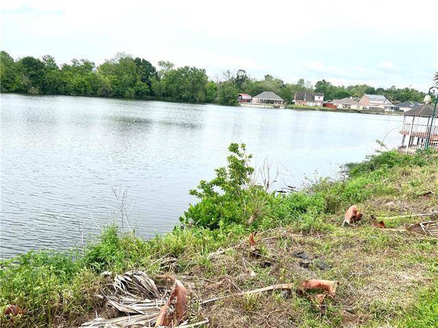 Violet, LA 70092,2432 SOUTH LAKE BLVD