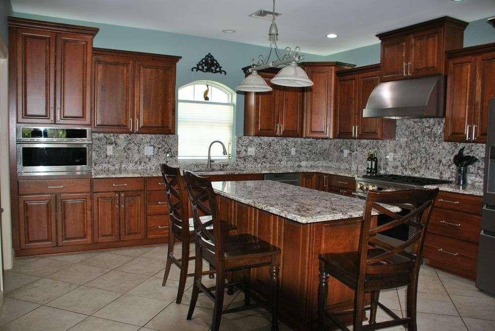 Montz, LA 70068,121 LEIGH LN