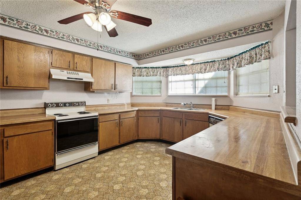 Mandeville, LA 70471,308 WOODRIDGE BLVD