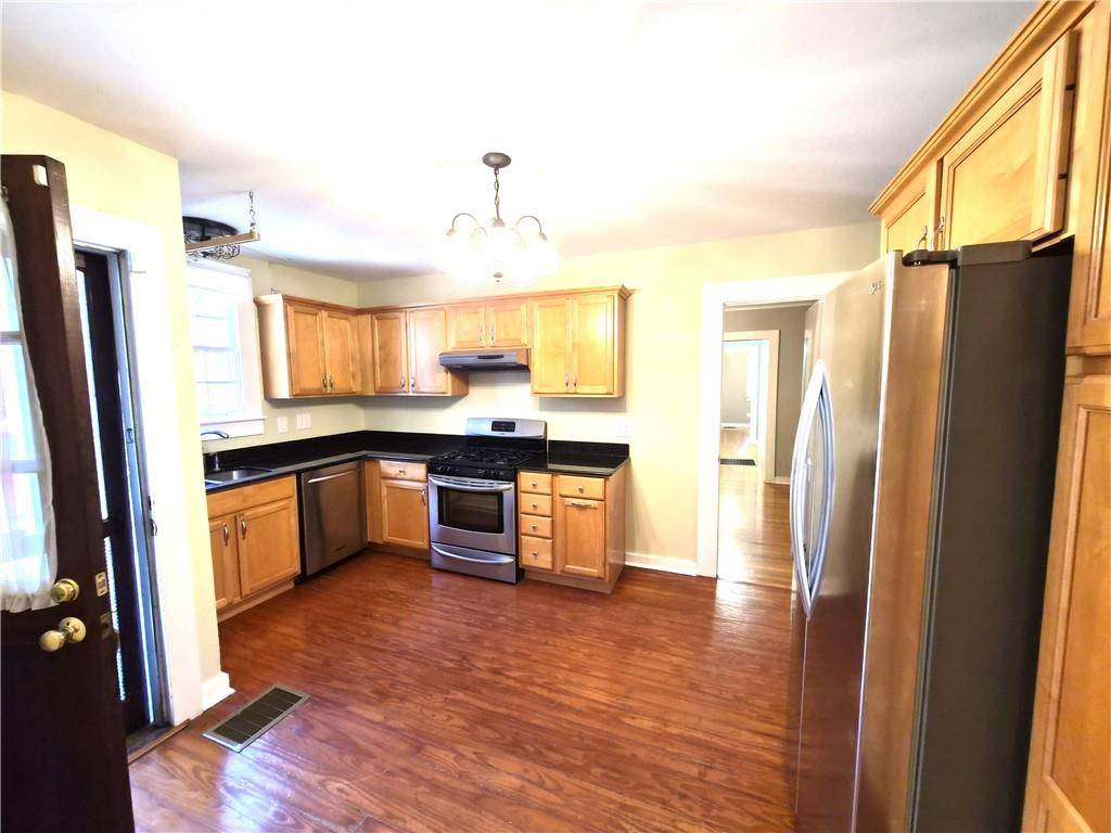 New Orleans, LA 70115,5324 MAGAZINE ST