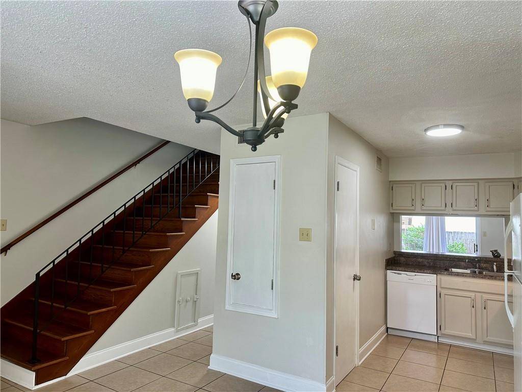 Mandeville, LA 70471,1350 PARK DR #4