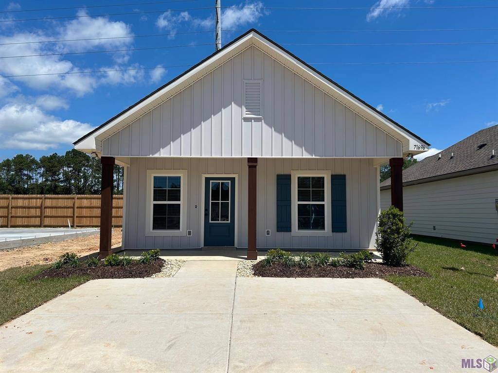 Madisonville, LA 70447,71696 Spike DR