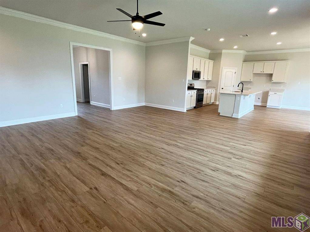Luling, LA 70070,133 Olivia DR