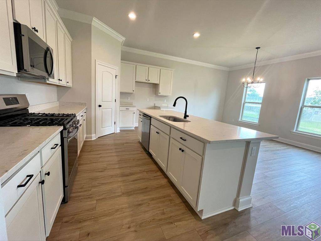 Luling, LA 70070,133 Olivia DR