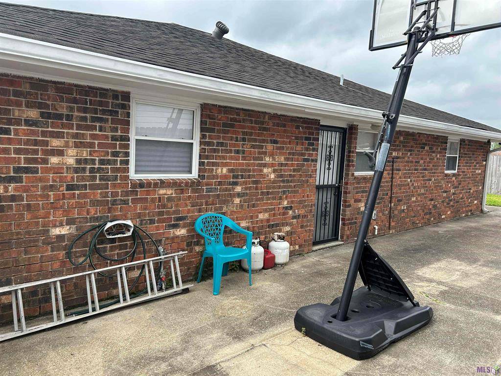 Chalmette, LA 70043,3404 Veronica DR