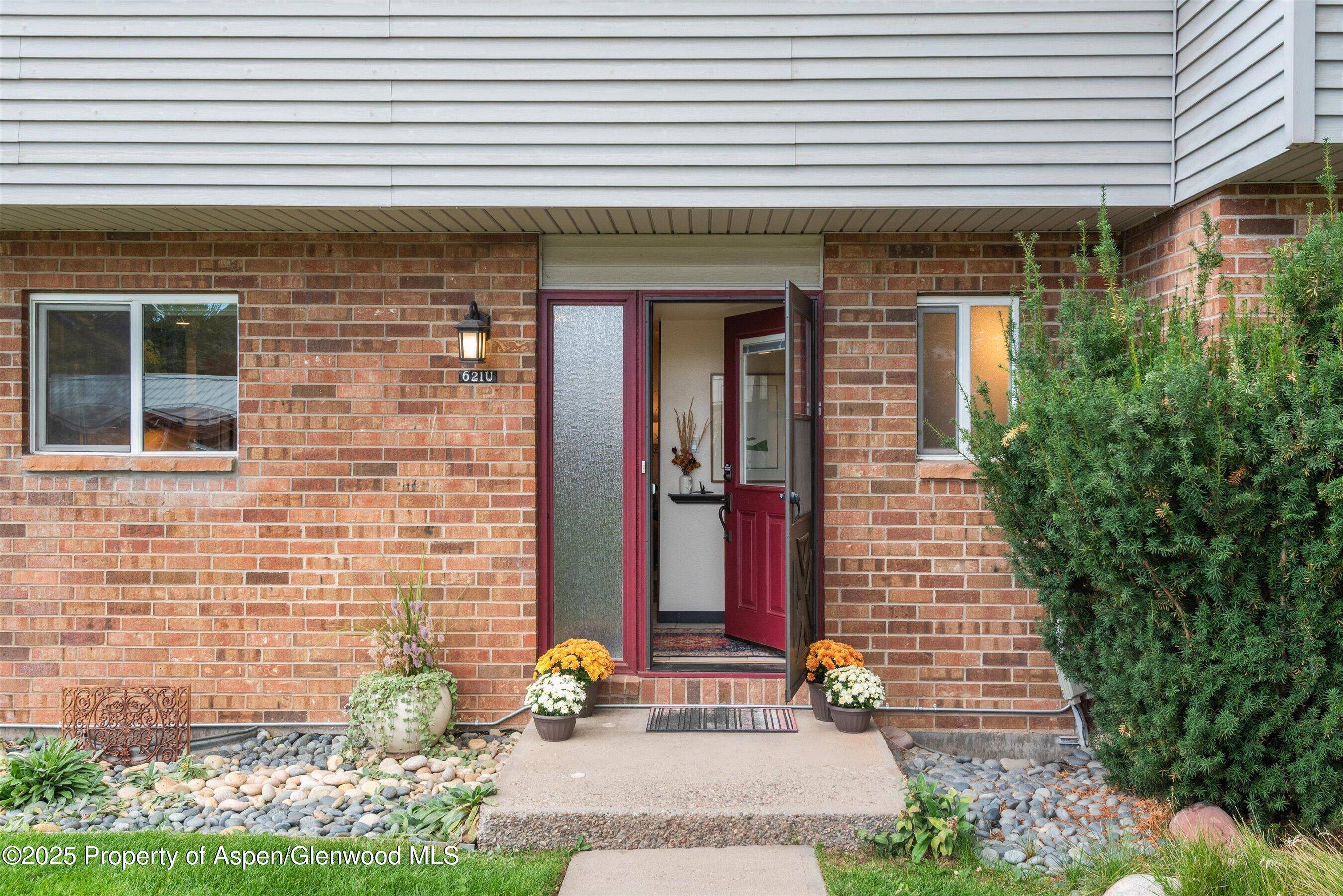 Carbondale, CO 81623,621 S 2nd Street U