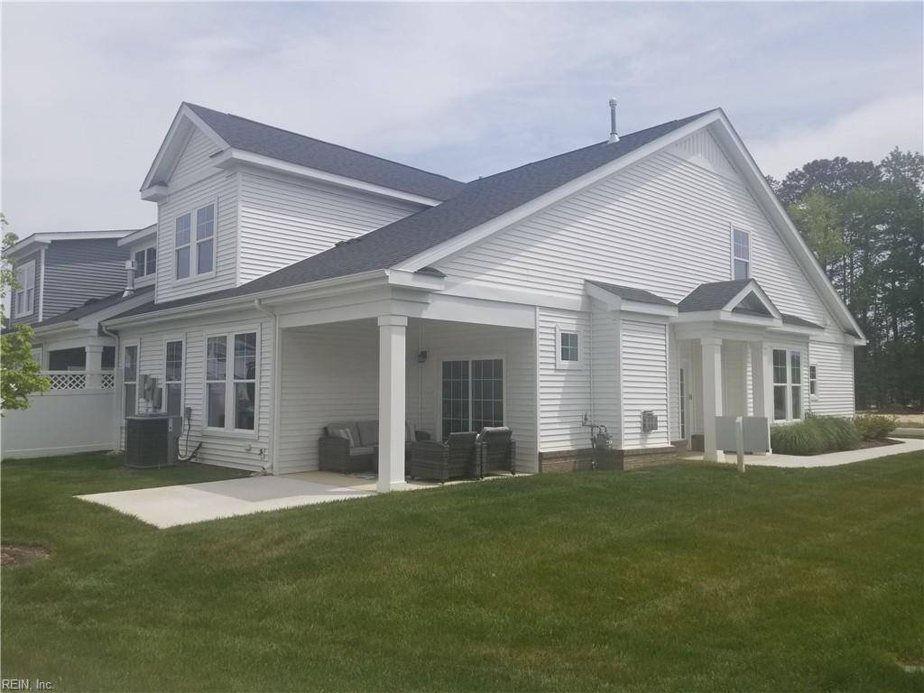 Chesapeake, VA 23321,4706 Mahogany RN