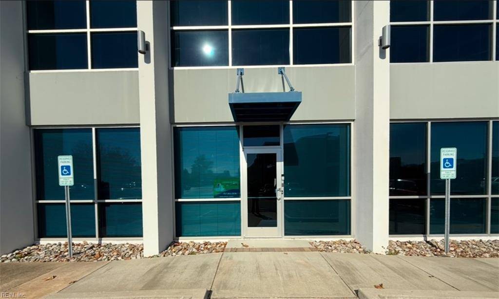 Norfolk, VA 23502,410 N Center DR #23502