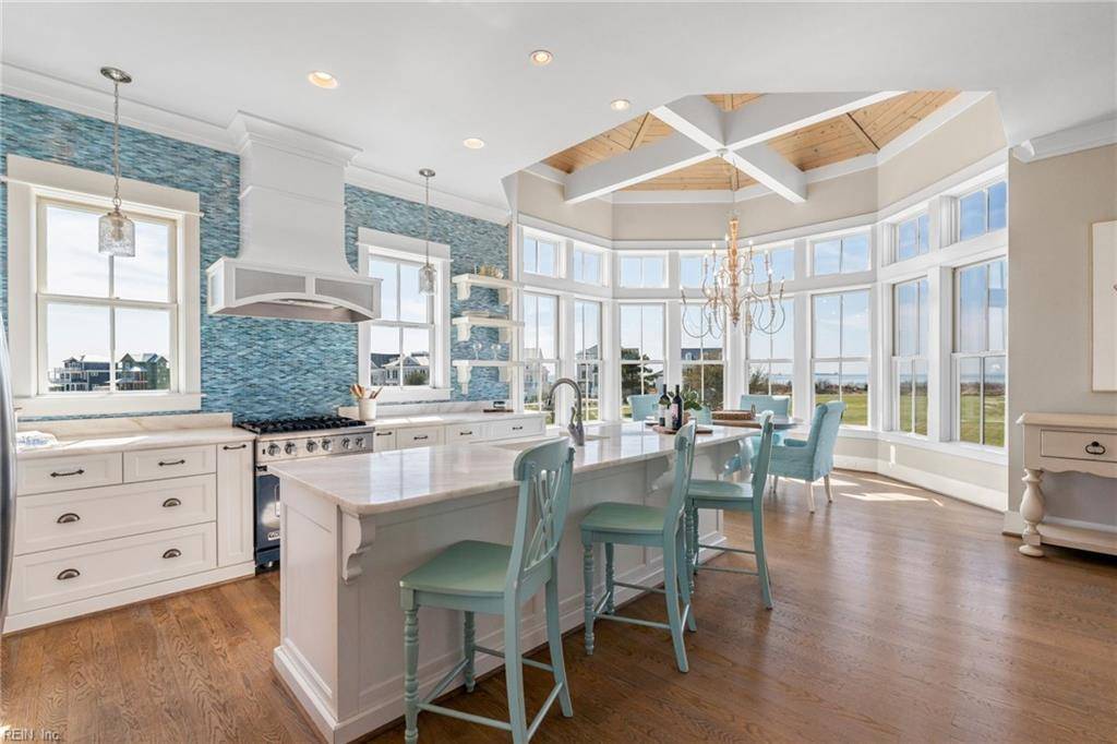 Cape Charles, VA 23310,605 Carousel PL