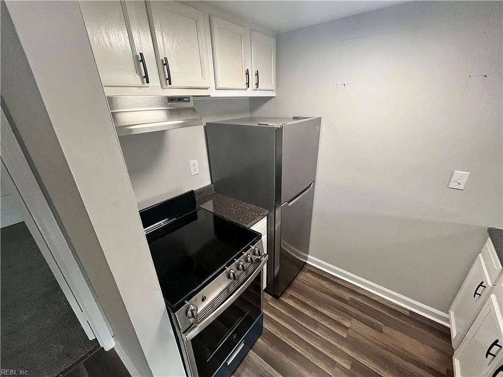 Hampton, VA 23666,151 Pacific DR #4