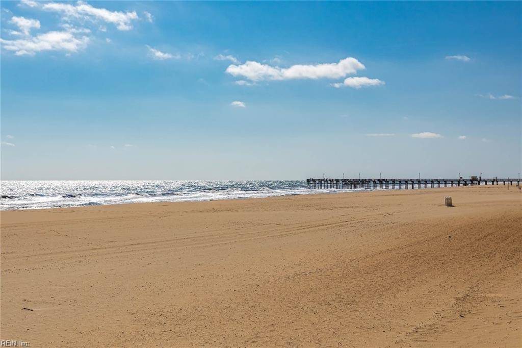 Virginia Beach, VA 23456,3700 Sandpiper RD #106A