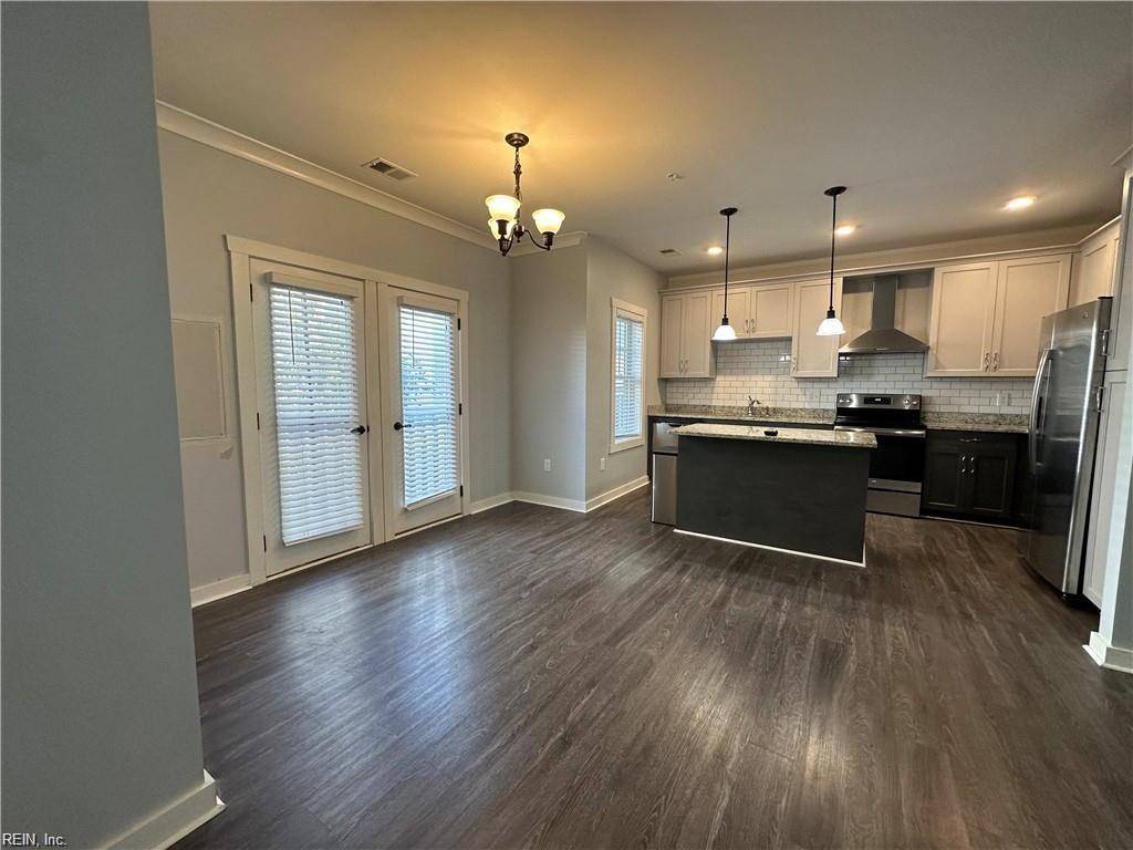 Norfolk, VA 23518,7922 Shore DR #212