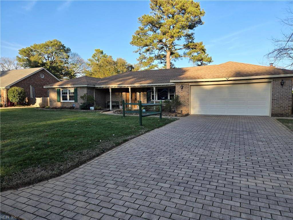 Virginia Beach, VA 23451,2208 W Admiral DR