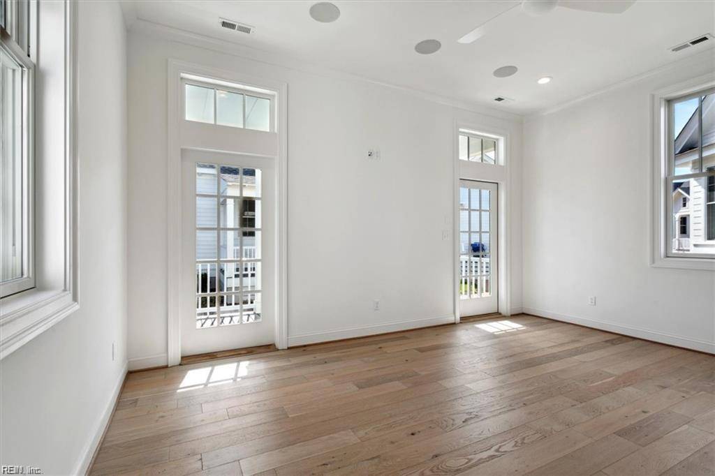 Norfolk, VA 23518,9529 23rd Bay ST