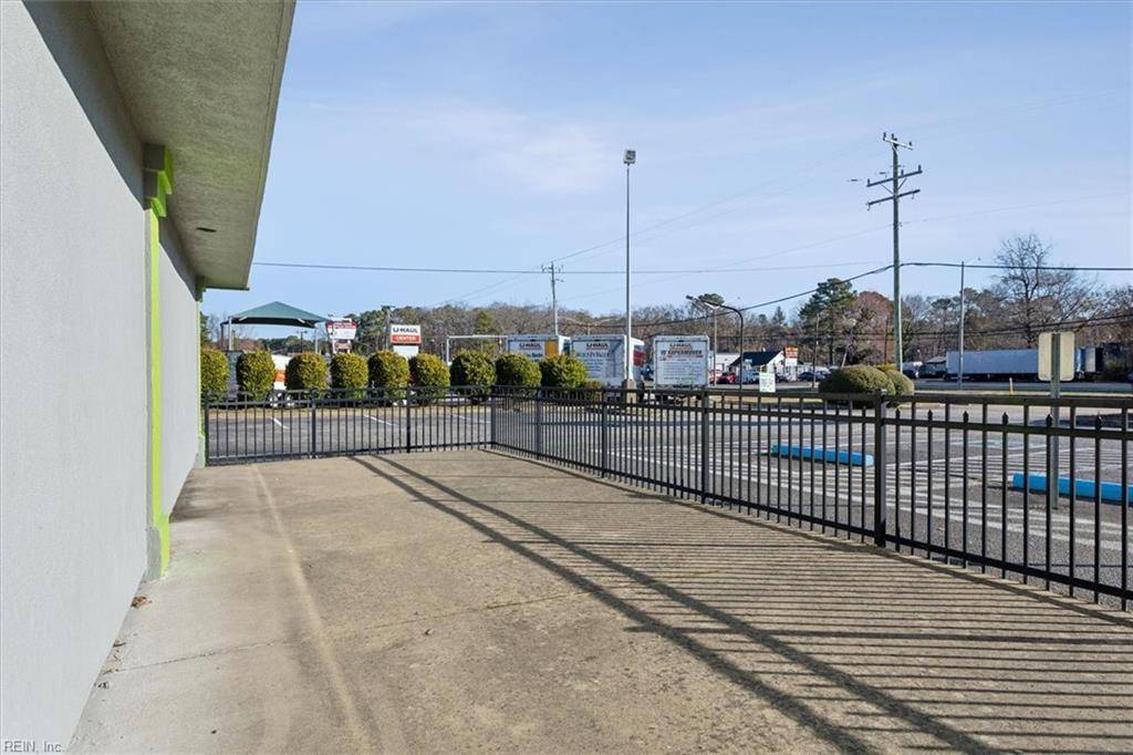 Newport News, VA 23608,14859 Warwick BLVD