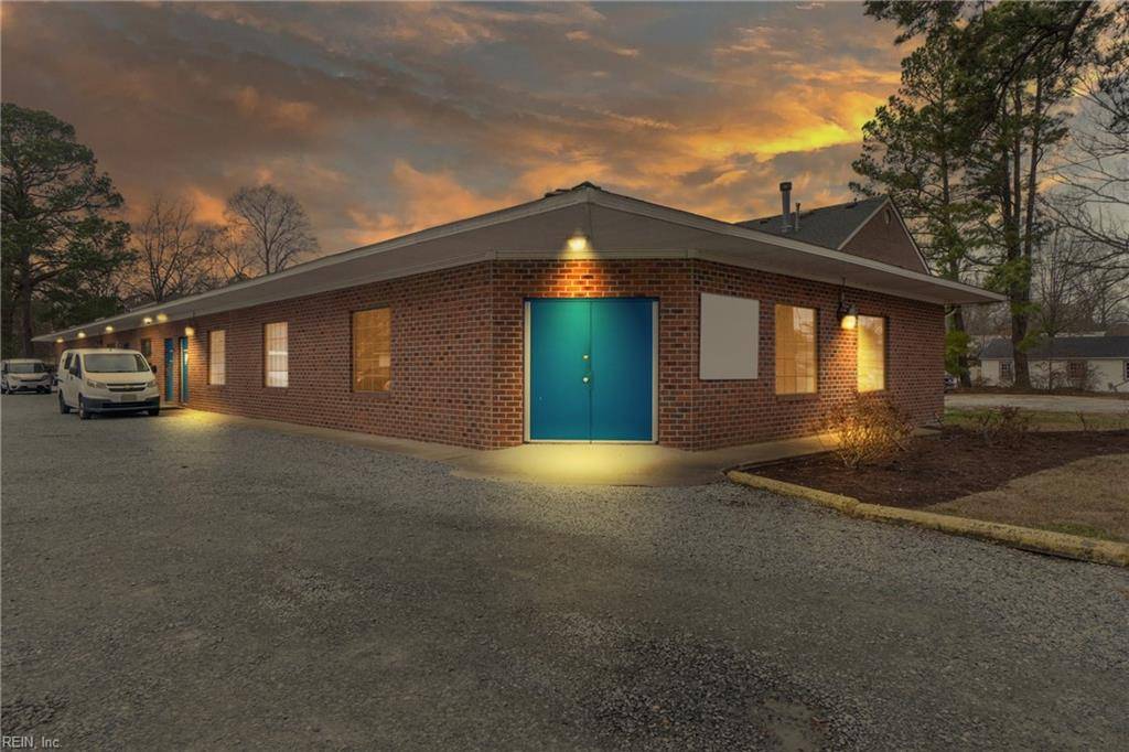 Chesapeake, VA 23323,928 Canal DR