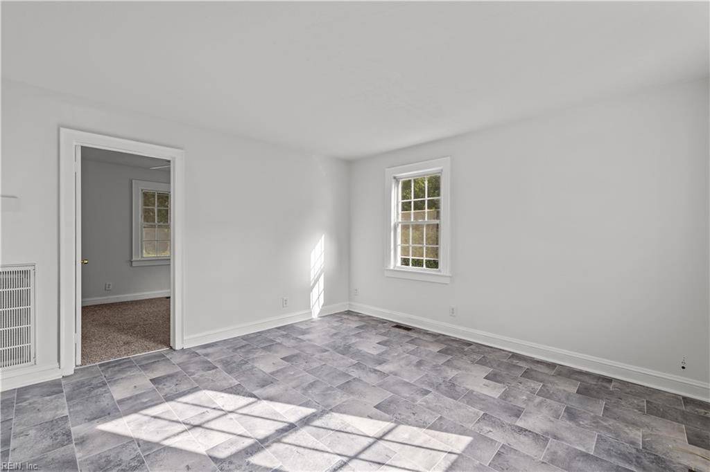 Norfolk, VA 23513,3617 Sharpley AVE