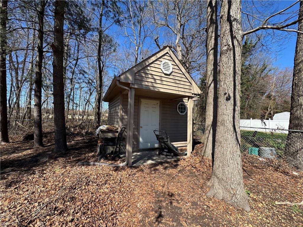 Newport News, VA 23601,36 Crestwood DR