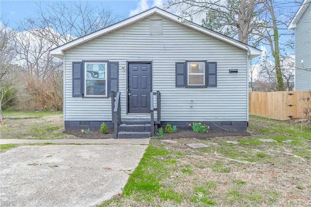 Chesapeake, VA 23320,813A Mullen RD