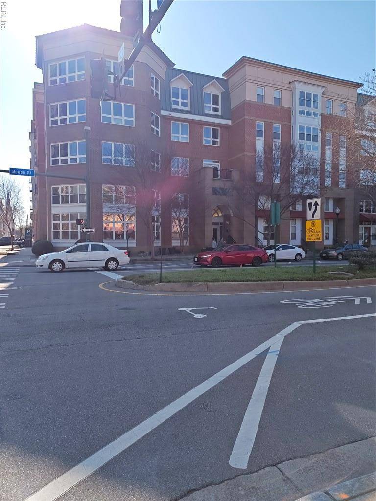 Norfolk, VA 23510,388 Boush ST #124