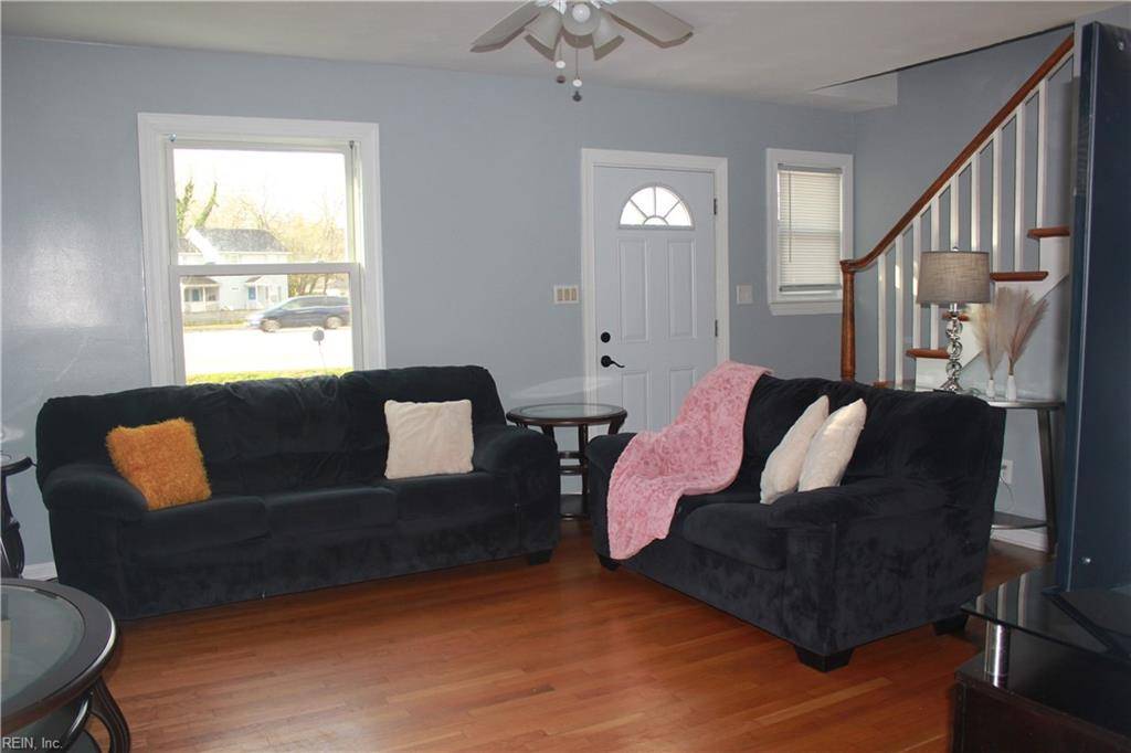Hampton, VA 23669,33 E Mercury BLVD