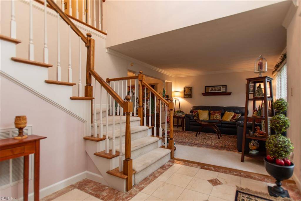 Smithfield, VA 23430,102 Sunrise Bluff LN