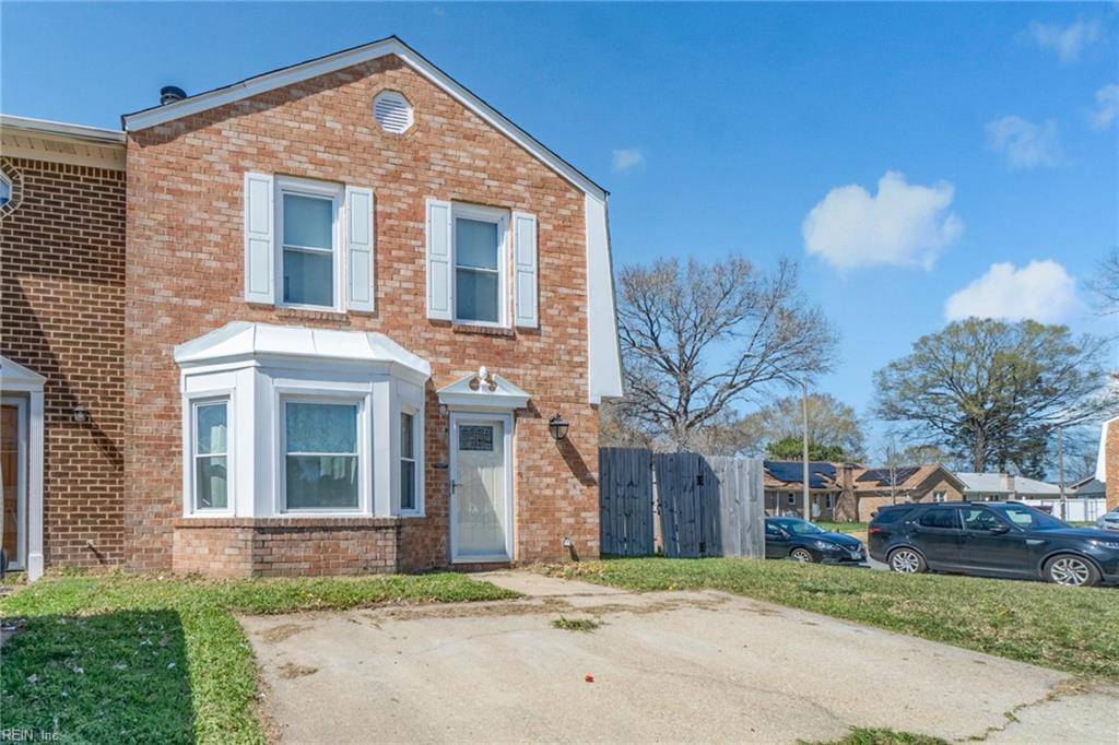 Chesapeake, VA 23325,2028 Candlelight DR