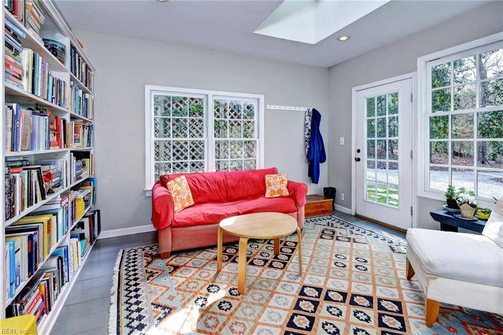 Williamsburg, VA 23185,109 Meadow Rue CT
