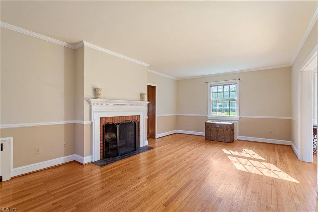 Hampton, VA 23669,811 Park PL