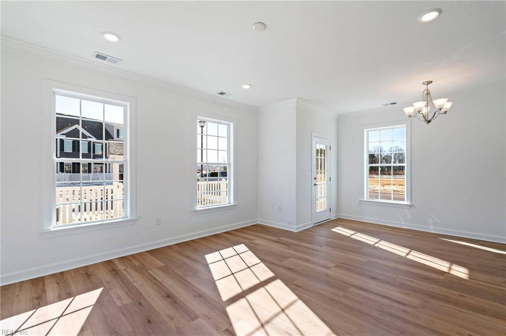 Chesapeake, VA 23321,4933 Apricot WAY