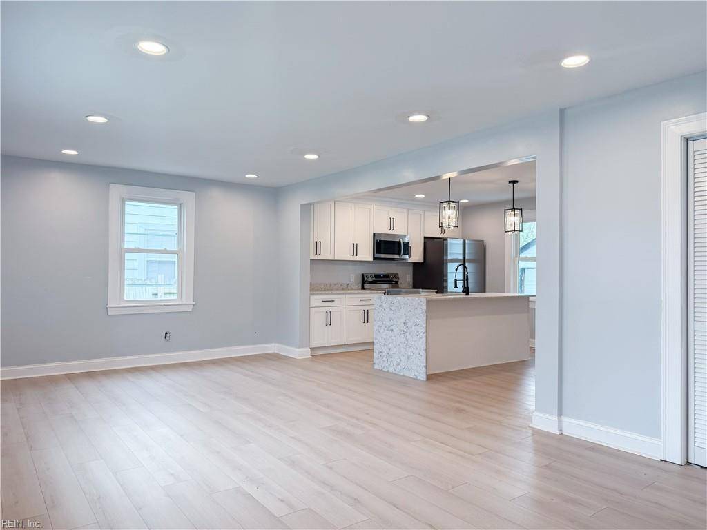 Hampton, VA 23661,409 Glendale RD