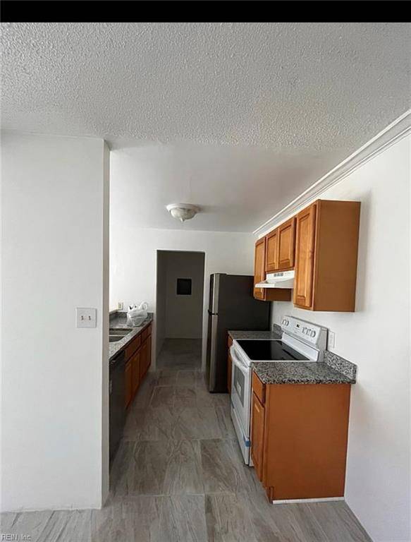 Virginia Beach, VA 23462,5624 Summit ARCH