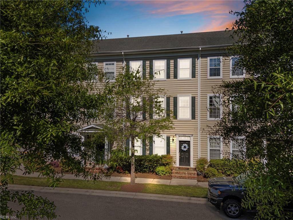 Virginia Beach, VA 23462,4816 Almandine AVE