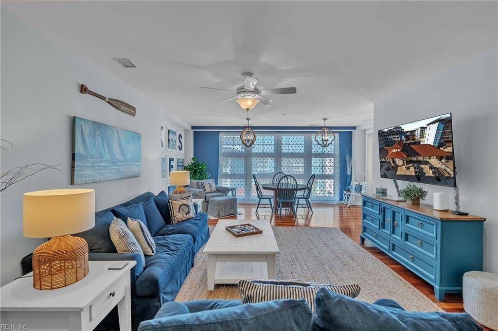 Virginia Beach, VA 23456,3738 Sandpiper RD #422B