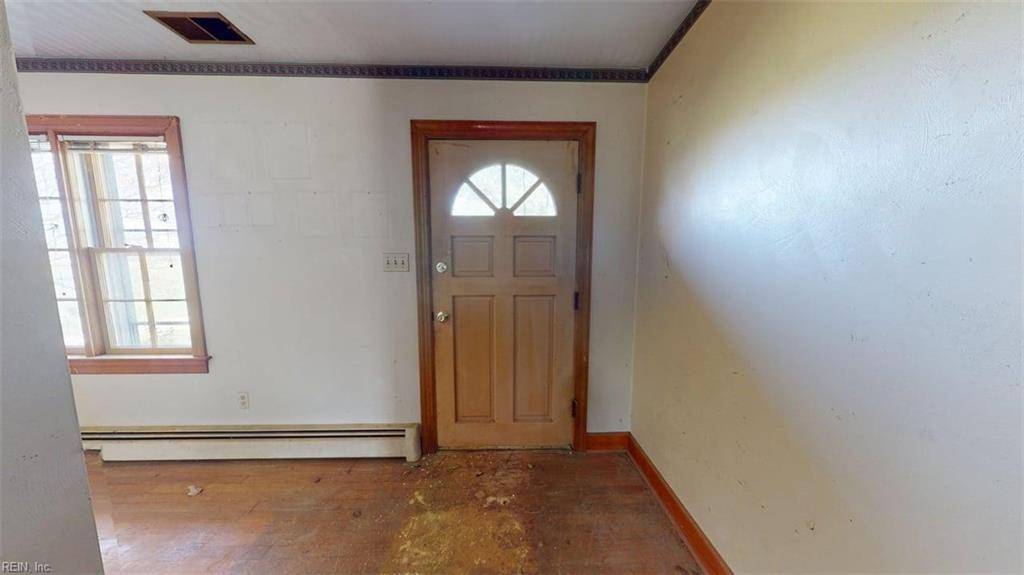 West Point, VA 23181,893 Pear Tree AVE