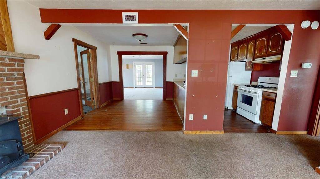 Gloucester, VA 23061,4506 Hickory Fork RD
