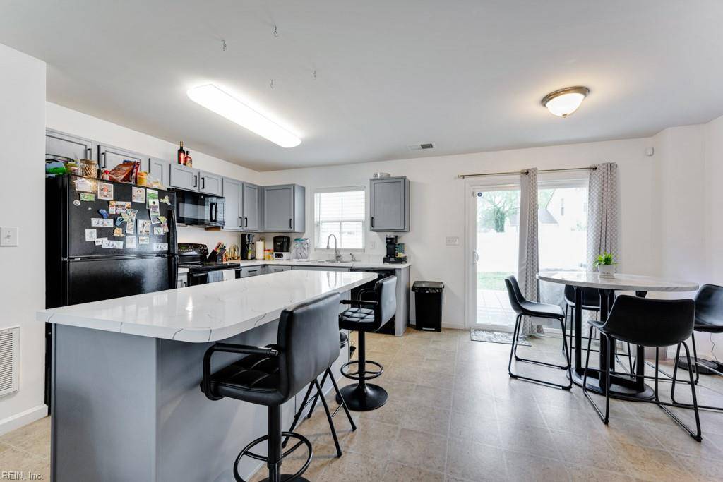 Suffolk, VA 23434,3056 Dabney LN